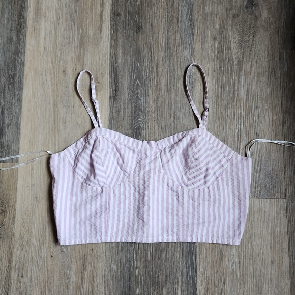 Anthropologie Tops - ANTHROPOLOGIE CROP TOP